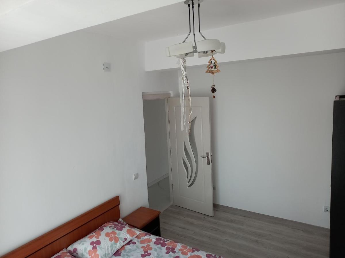 Twins Residence 2 Apart Hotel Ap 3 2 Rooms Chiajna Exterior photo